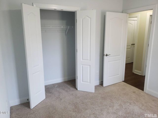 240 Oxfordshire Drive, Fuquay Varina, NC 27526