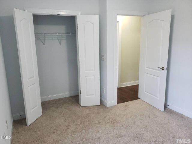 240 Oxfordshire Drive, Fuquay Varina, NC 27526