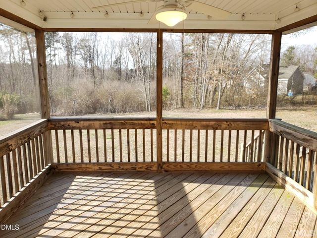 240 Oxfordshire Drive, Fuquay Varina, NC 27526