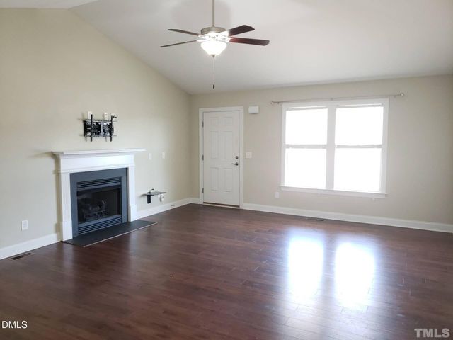 240 Oxfordshire Drive, Fuquay Varina, NC 27526