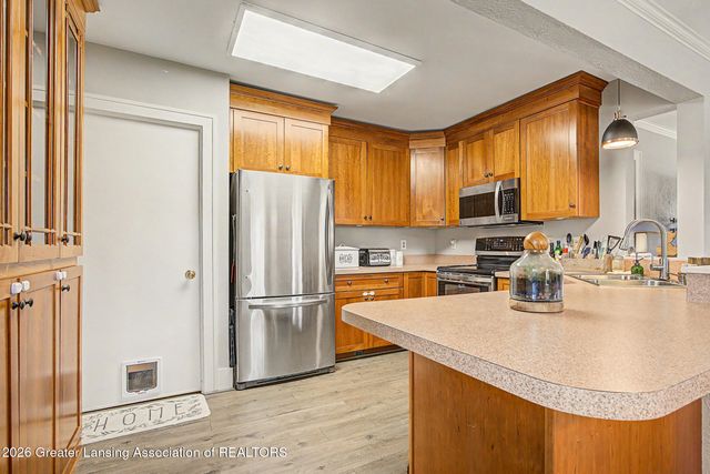 4610 Elizabeth Road, Lansing, MI 48917