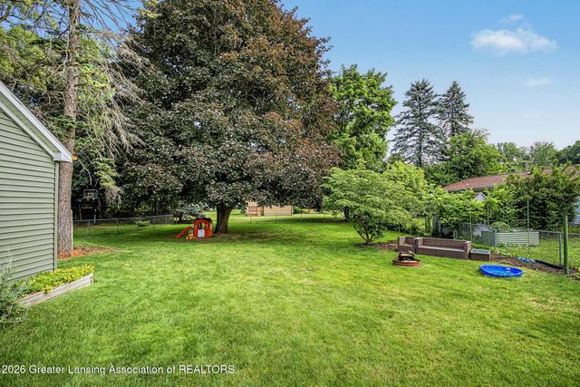 4610 Elizabeth Road, Lansing, MI 48917