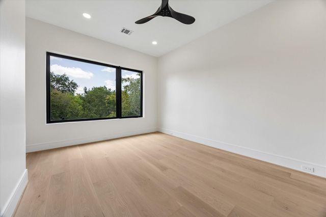 2526 Southgate Boulevard, Houston, TX 77030
