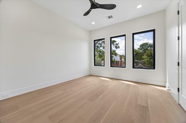 2526 Southgate Boulevard, Houston, TX 77030