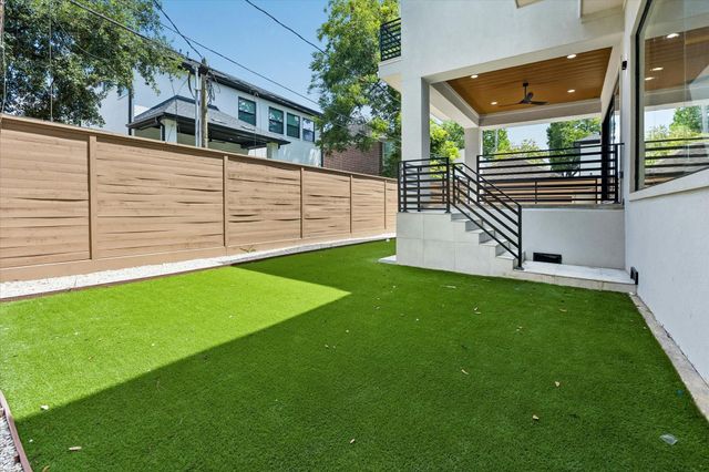 2526 Southgate Boulevard, Houston, TX 77030