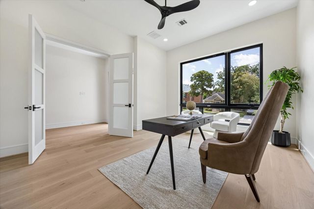 2526 Southgate Boulevard, Houston, TX 77030