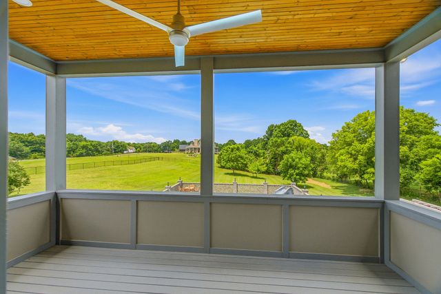 4940 Albert Fentress Rd, Greenbrier, TN 37073