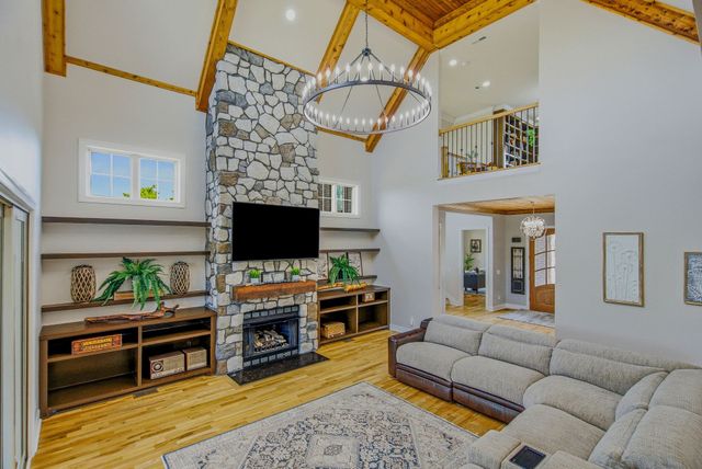 4940 Albert Fentress Rd, Greenbrier, TN 37073
