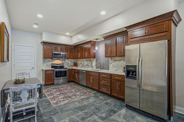 4940 Albert Fentress Rd, Greenbrier, TN 37073
