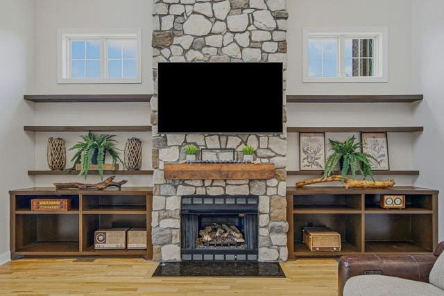 4940 Albert Fentress Rd, Greenbrier, TN 37073