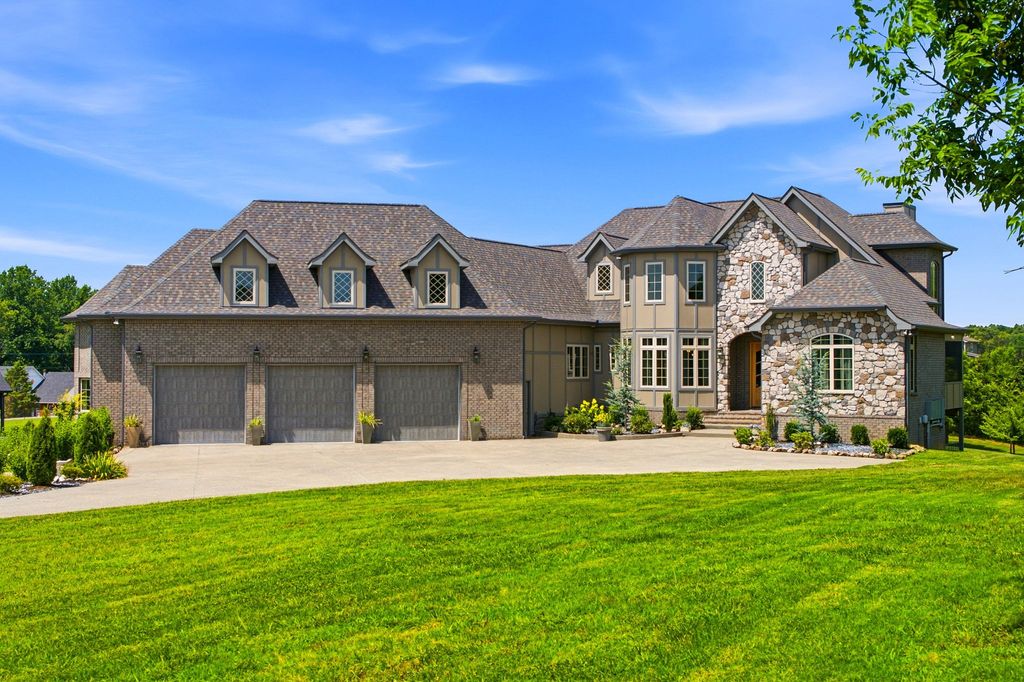 4940 Albert Fentress Rd, Greenbrier, TN 37073