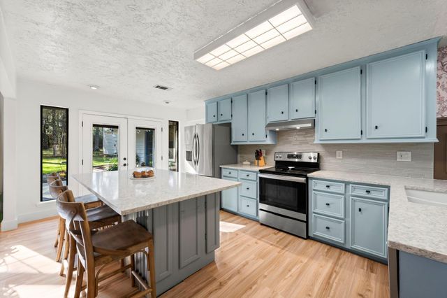 8623 Miller Road, Magnolia, TX 77354