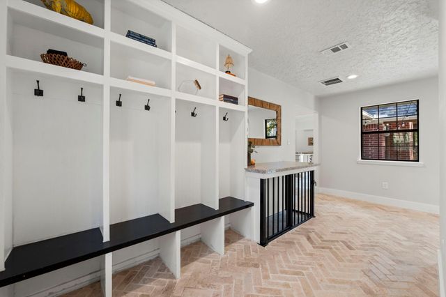 8623 Miller Road, Magnolia, TX 77354