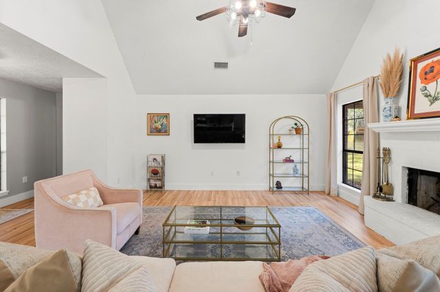 8623 Miller Road, Magnolia, TX 77354