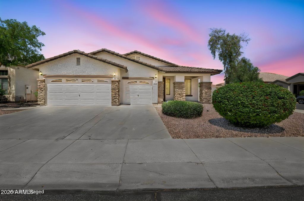 Image 1 of property listing at 4414 W ST KATERI Drive, Laveen, AZ 85339