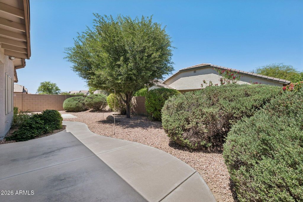 Image 36 of property listing at 4414 W ST KATERI Drive, Laveen, AZ 85339