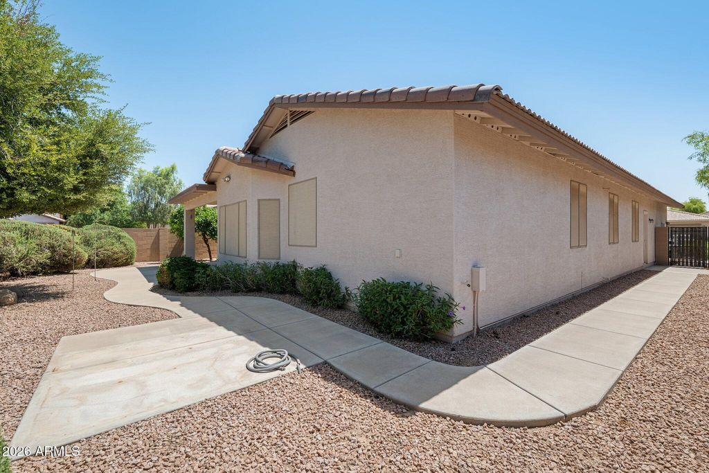 Image 37 of property listing at 4414 W ST KATERI Drive, Laveen, AZ 85339