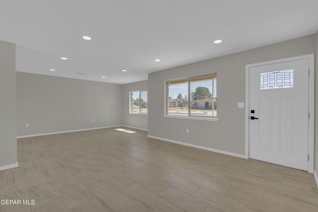 9317 SORBONNE Drive, El Paso, TX 79907