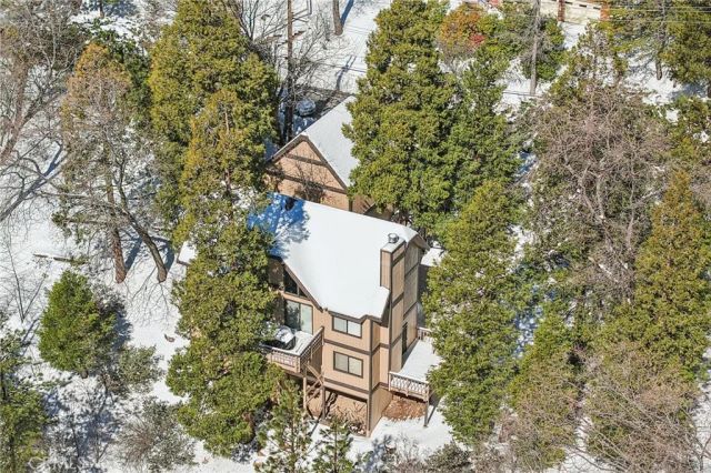 27403 Alpen Drive, Lake Arrowhead, CA 92352