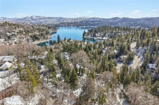 27403 Alpen Drive, Lake Arrowhead, CA 92352