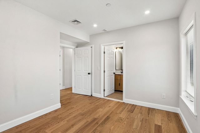 71 Albion St A, Somerville, MA 02143