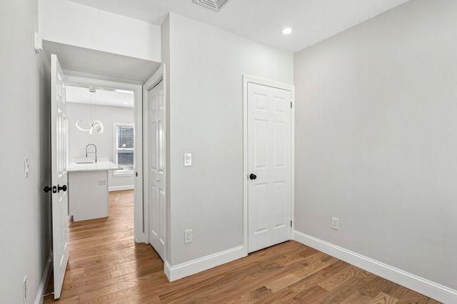 71 Albion St A, Somerville, MA 02143
