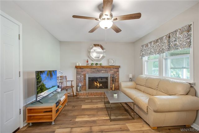 101 Willow Green Drive, Amherst, NY 14228