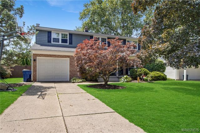 101 Willow Green Drive, Amherst, NY 14228