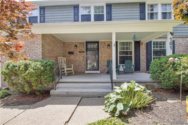 101 Willow Green Drive, Amherst, NY 14228