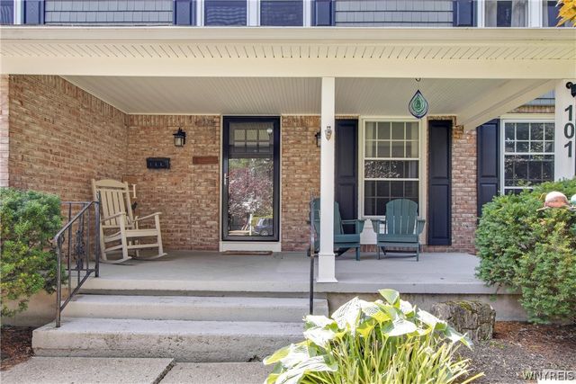 101 Willow Green Drive, Amherst, NY 14228