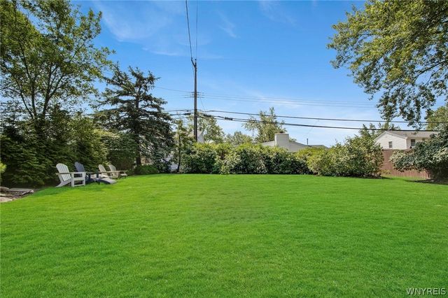 101 Willow Green Drive, Amherst, NY 14228