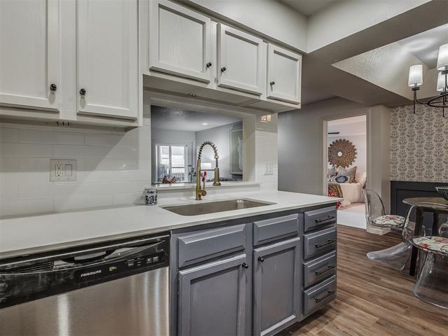 11403 Springhollow Road 202, Oklahoma City, OK 73120