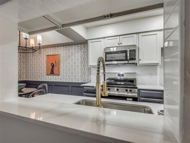 11403 Springhollow Road 202, Oklahoma City, OK 73120