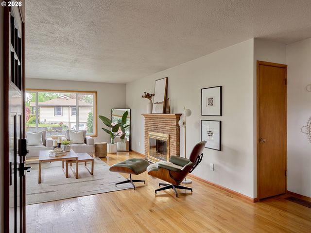 5407 Ne HANCOCK St, Portland, OR 97213
