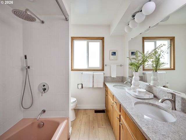 5407 Ne HANCOCK St, Portland, OR 97213