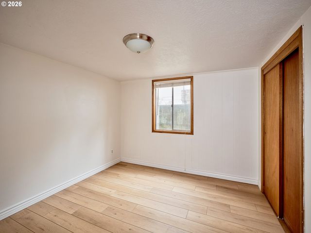 5407 Ne HANCOCK St, Portland, OR 97213