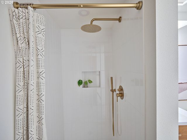 5407 Ne HANCOCK St, Portland, OR 97213