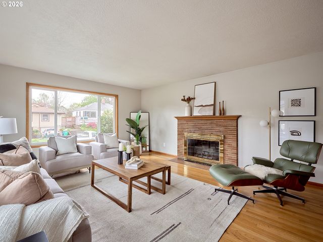 5407 Ne HANCOCK St, Portland, OR 97213
