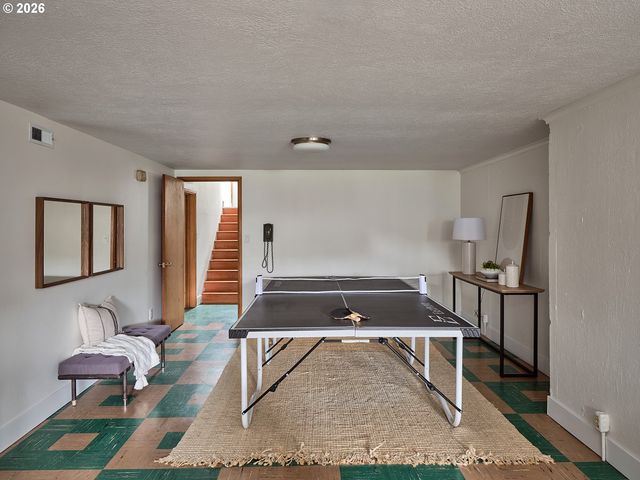 5407 Ne HANCOCK St, Portland, OR 97213