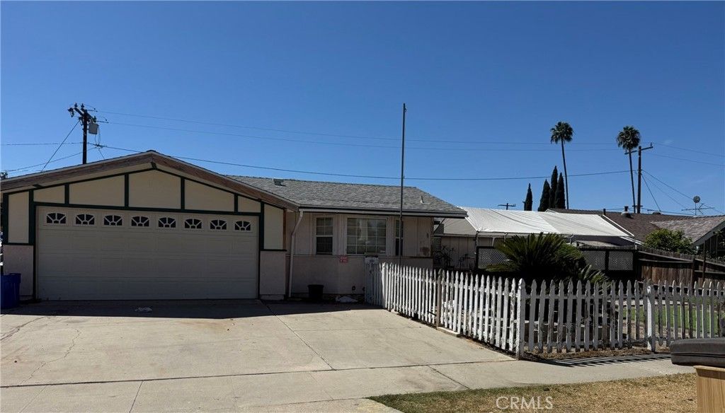 11571 Palmwood Dr., Garden Grove, CA 92840