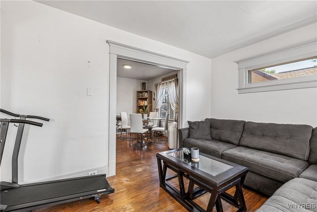 61 Baxter Street, Buffalo, NY 14207