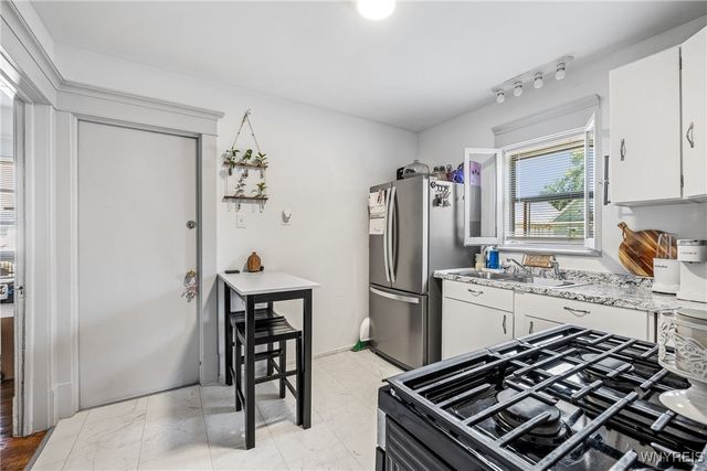 61 Baxter Street, Buffalo, NY 14207