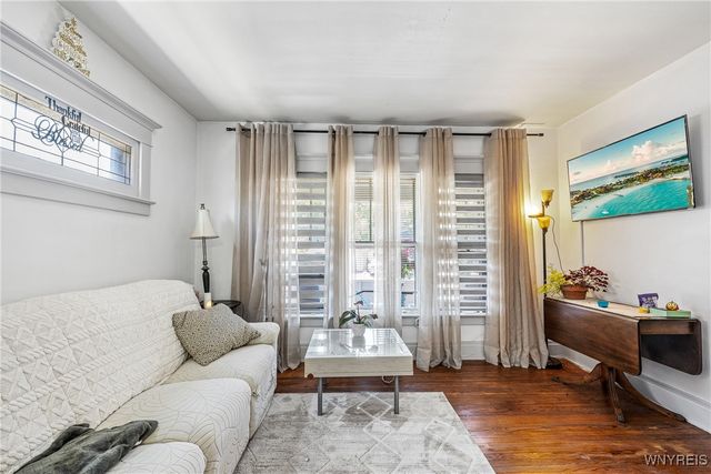 61 Baxter Street, Buffalo, NY 14207