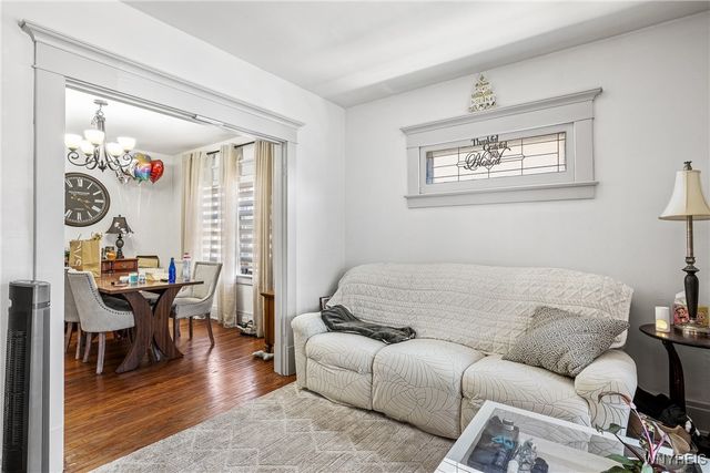 61 Baxter Street, Buffalo, NY 14207