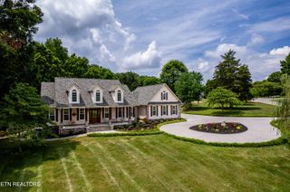 1225 Mountain View Rd, Lenoir City, TN 37771
