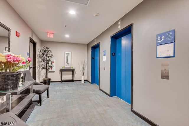 1 Carriage City Plz 1513, Rahway City, NJ 07065