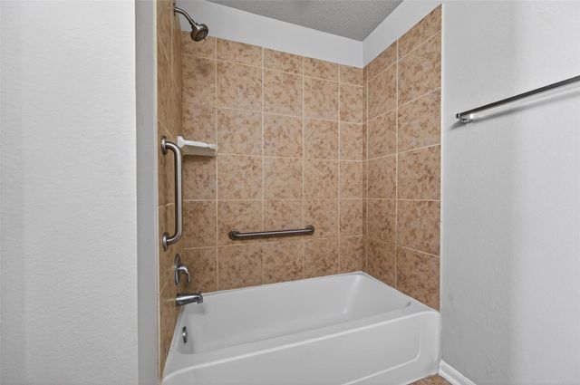 11711 Newel Elm Street, Houston, TX 77038