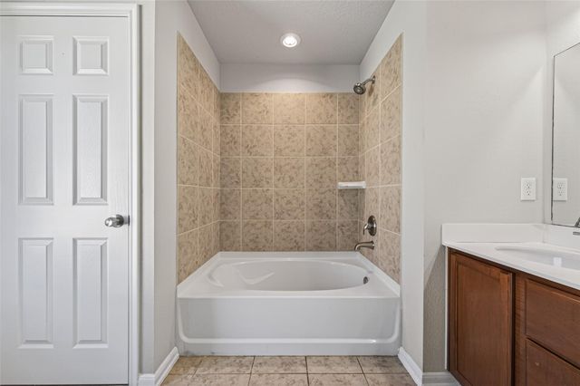 11711 Newel Elm Street, Houston, TX 77038