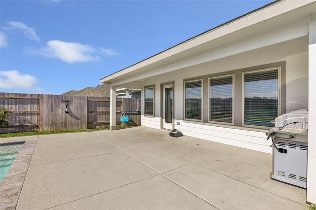 22464 Mountain Pine Drive, New Caney, TX 77357