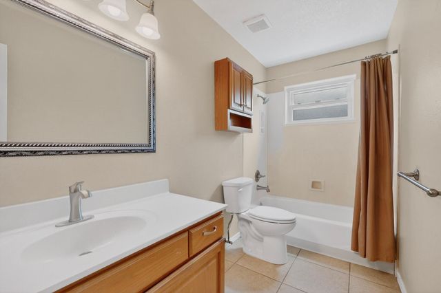 4419 Riverhill Drive NW, Albuquerque, NM 87120